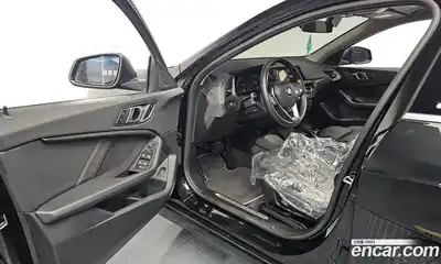 BMW 1-Series 2024 2.0 Автомат в Москве № 187396, миниатюра 10