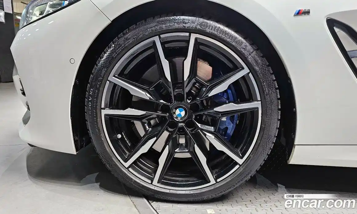 BMW 8-Series 2024 4.4 Автомат в Москве № 187884, фото 13