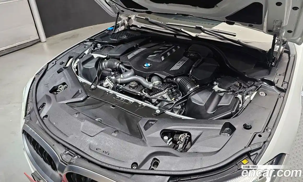 BMW 8-Series 2024 4.4 Автомат в Москве № 187884, фото 16