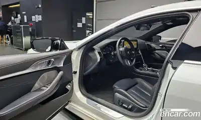 BMW 8-Series 2024 4.4 Автомат в Москве № 187884, миниатюра 2