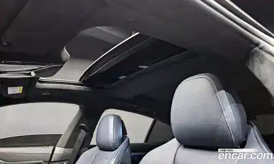 BMW 8-Series 2024 4.4 Автомат в Москве № 187884, миниатюра 3