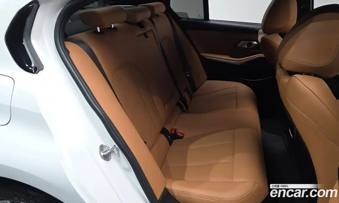 BMW 3-Series 2024 2.0 Автомат в Москве № 187965, фото 12