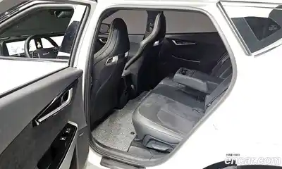 Kia EV6 2023 0.1 Автомат в Москве № 18892, миниатюра 7