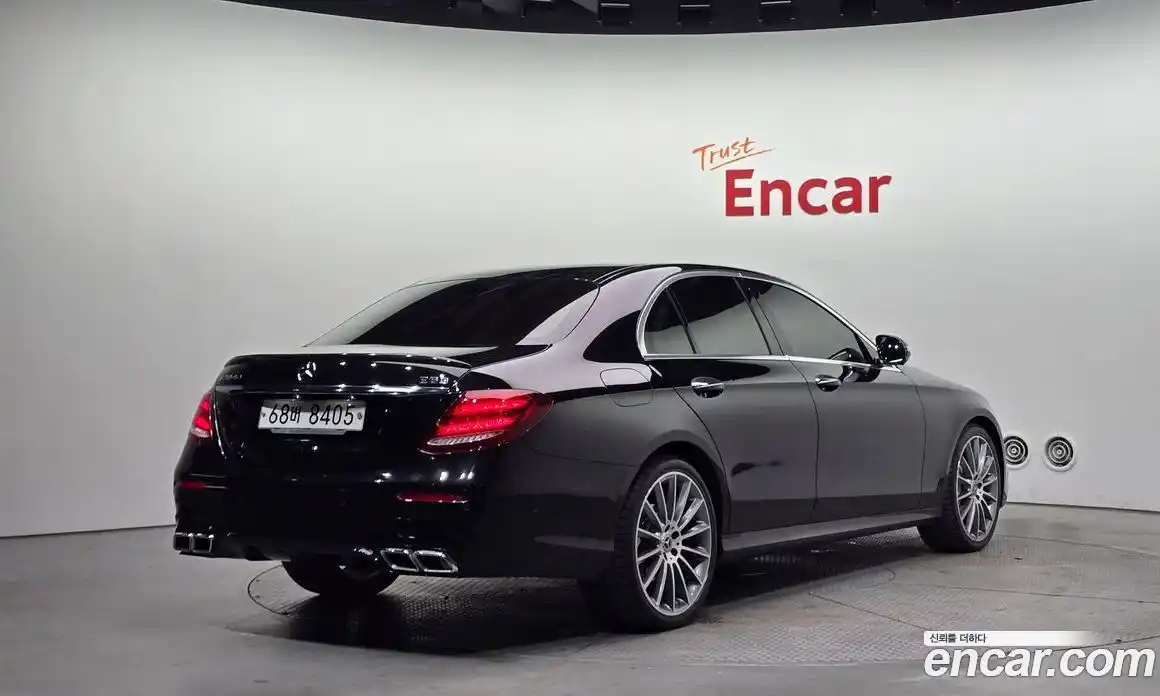 Mercedes-Benz E-Class 2018 2.0 Автомат в Москве № 194867, фото 11