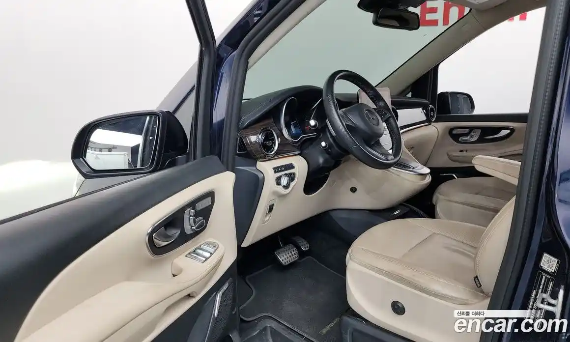 Mercedes-Benz V-Class 2022 1.9 Автомат в Москве № 195155, фото 13