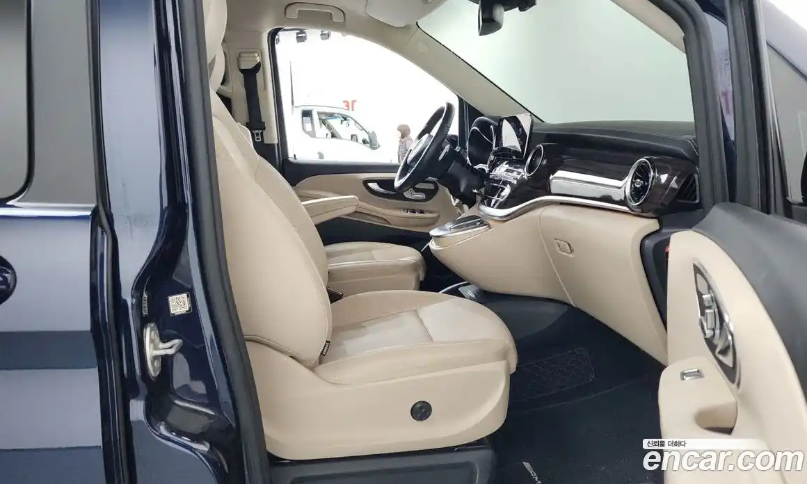 Mercedes-Benz V-Class 2022 1.9 Автомат в Москве № 195155, фото 15