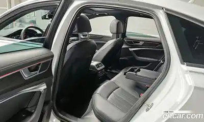 Audi A6 2023 2.0 Автомат в Москве № 196156, миниатюра 9