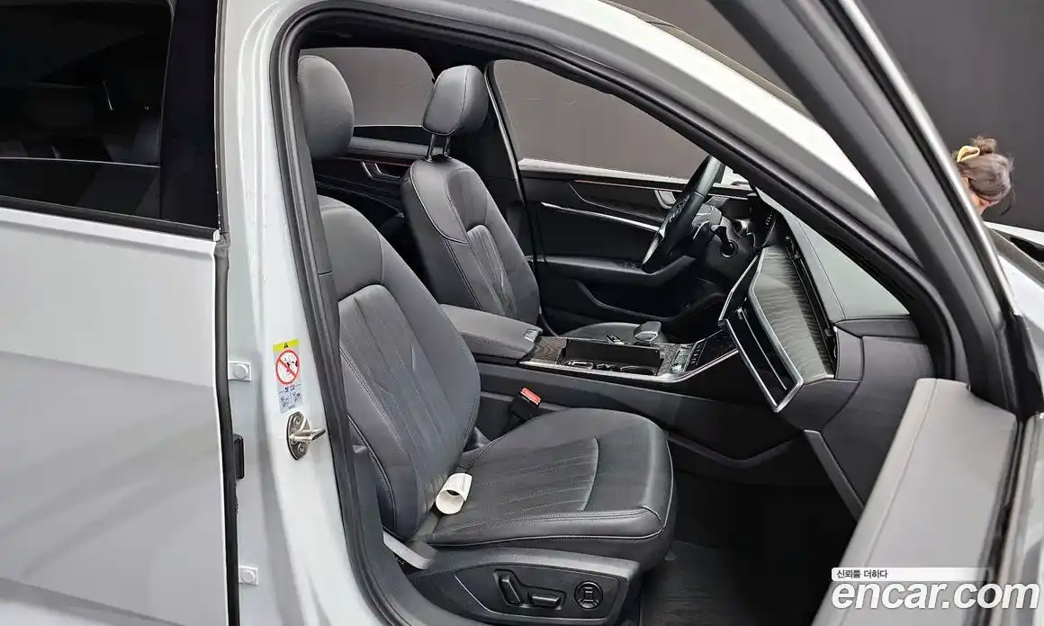 Audi A6 2023 2.0 Автомат в Москве № 196156, фото 10