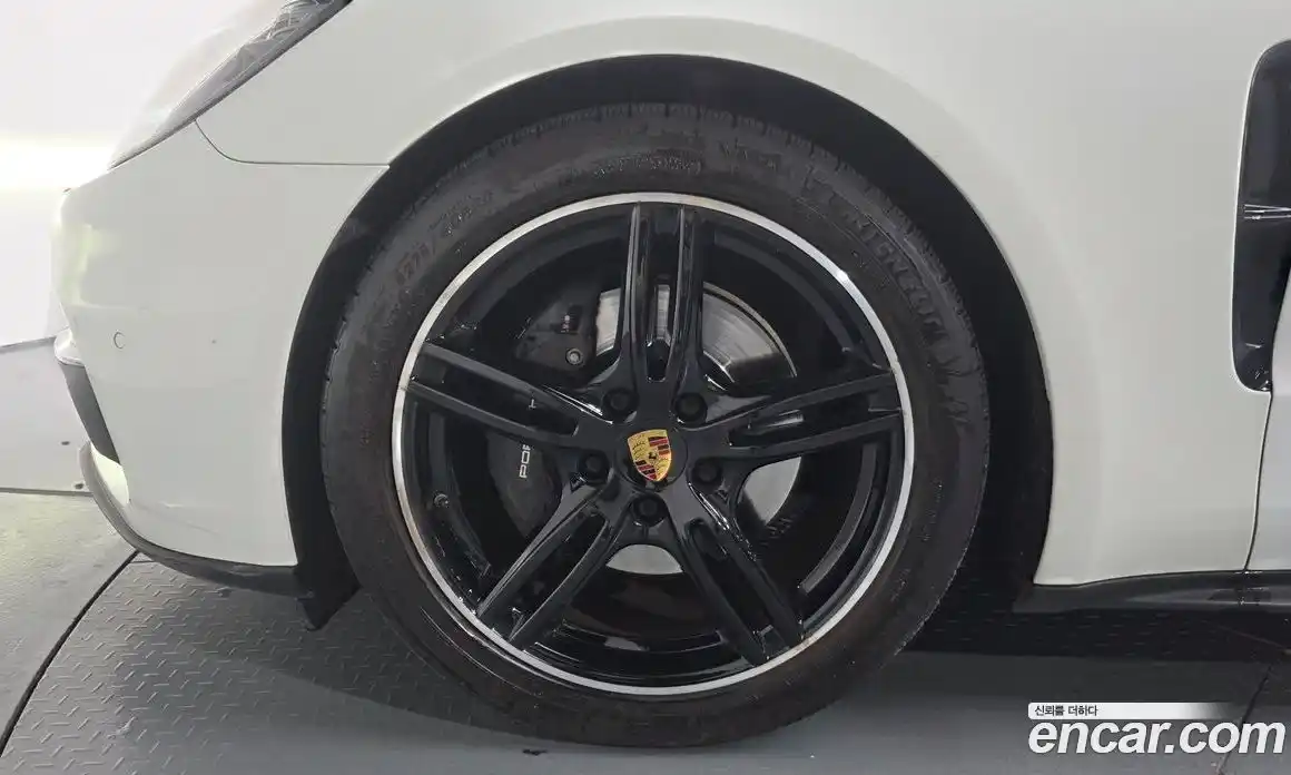 Porsche Panamera 2019 3.0 Автомат в Москве № 197668, фото 9