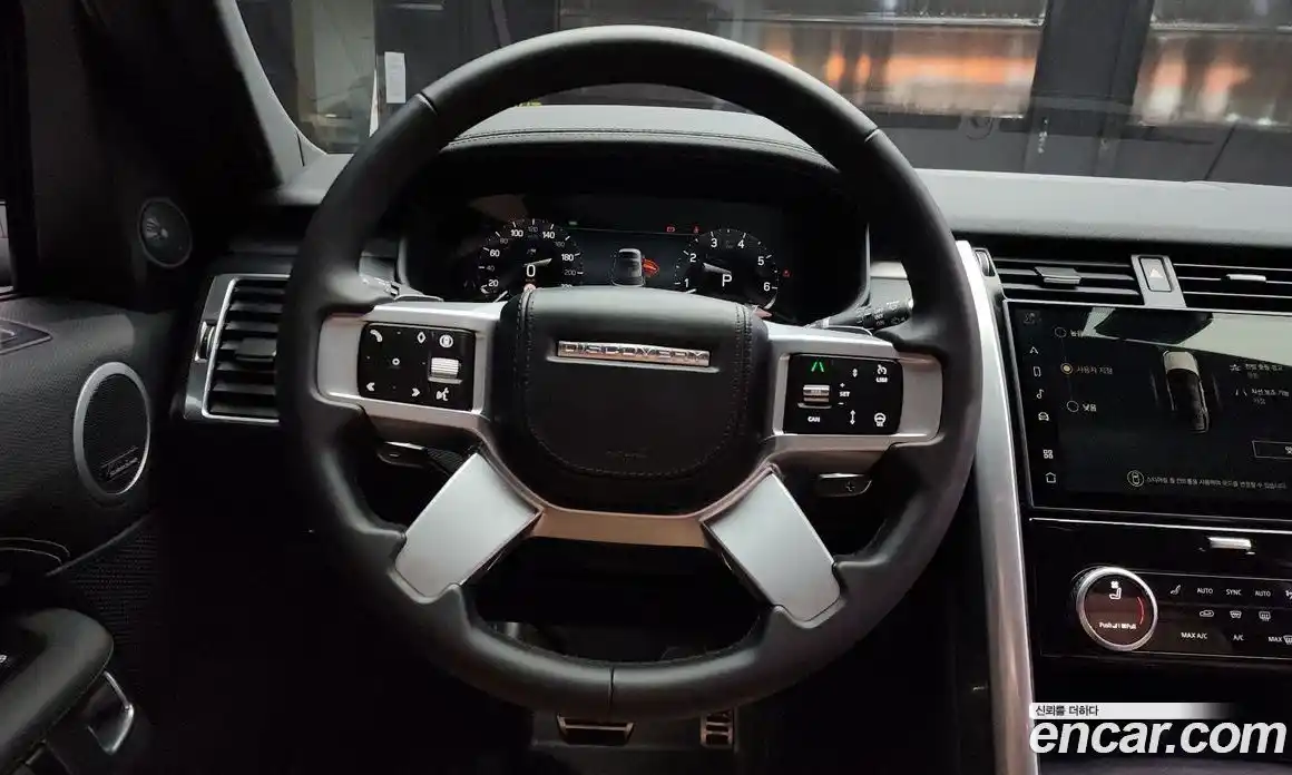 Land Rover Discovery 2025 3.0 Автомат в Москве № 198048, фото 13