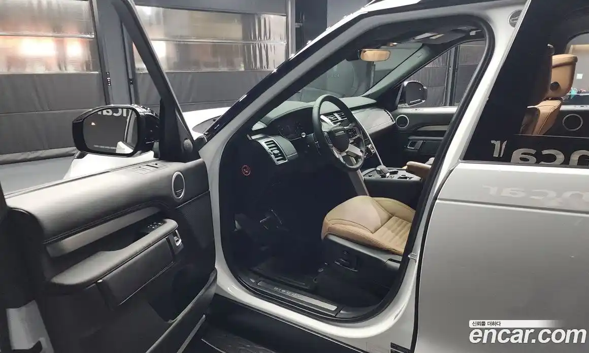 Land Rover Discovery 2025 3.0 Автомат в Москве № 198048, фото 16