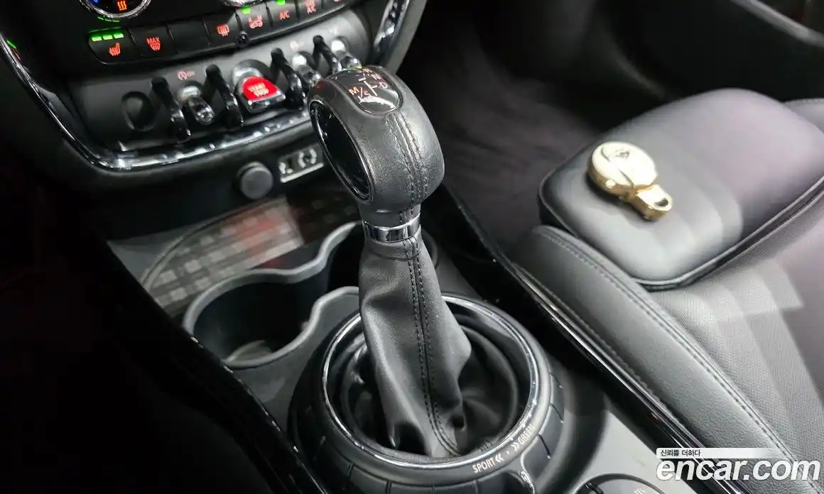 Mini Clubman 2017 2.0 Автомат в Москве № 198108, фото 18