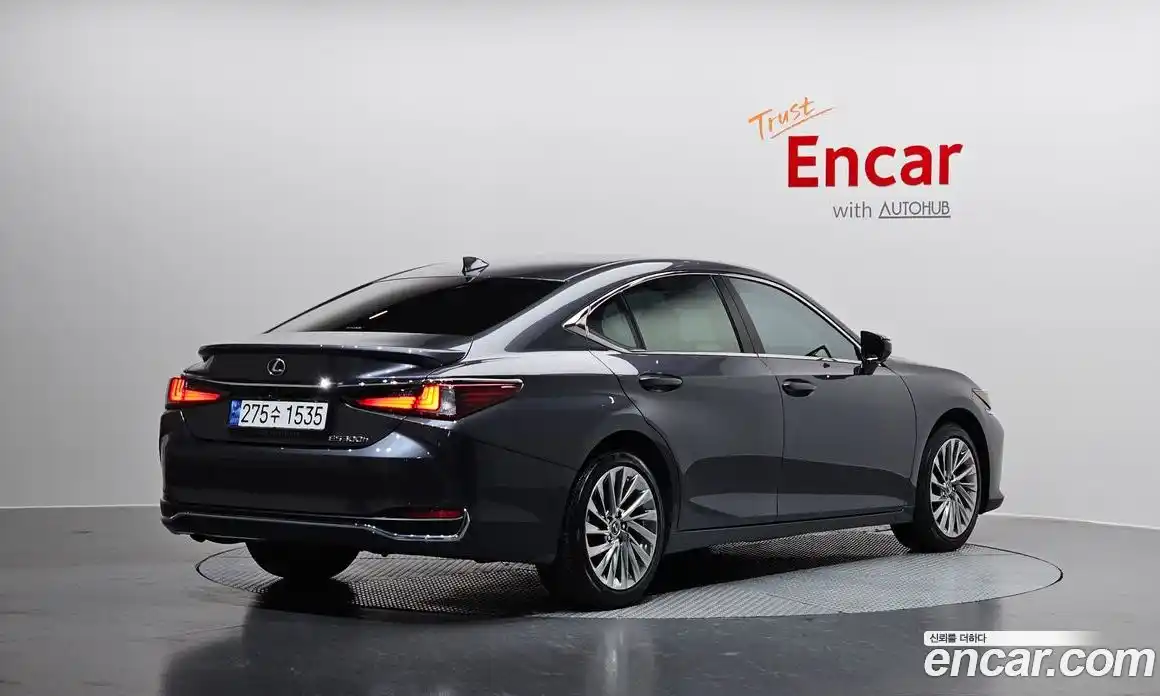 Lexus ES 2025 2.5 Автомат в Москве № 198901, фото 15