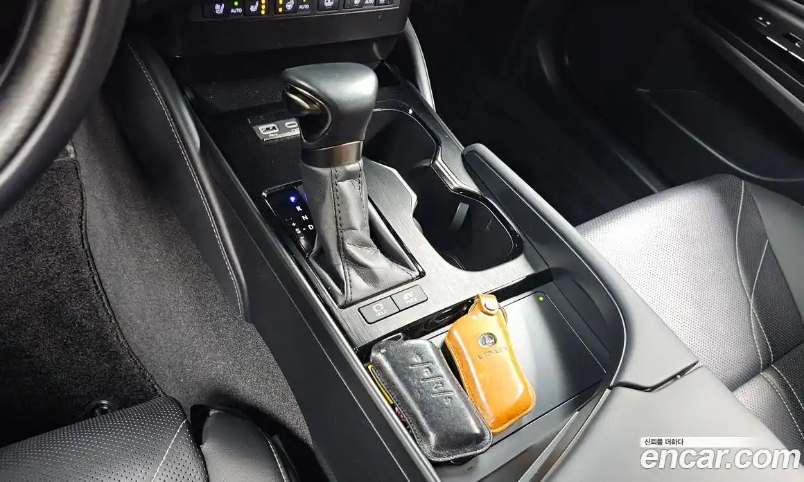 Lexus ES 2025 2.5 Автомат в Москве № 198901, фото 20