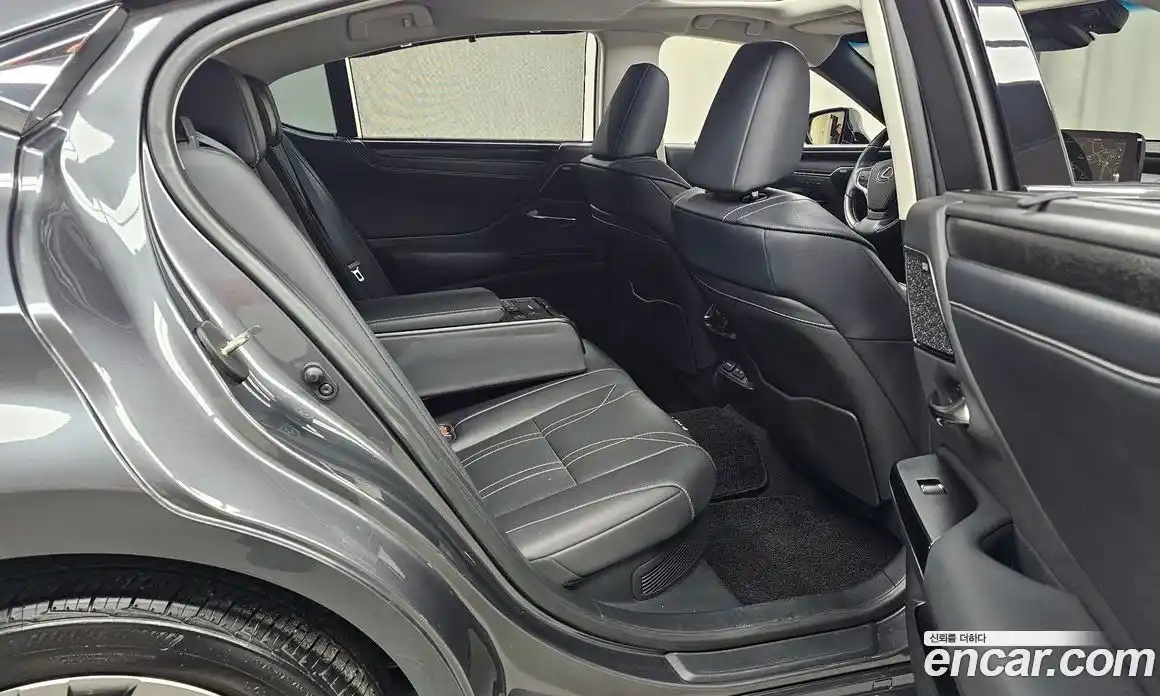 Lexus ES 2025 2.5 Автомат в Москве № 198901, фото 4