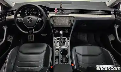 Volkswagen Arteon 2018 2.0 Автомат в Москве № 199054, миниатюра 3