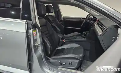 Volkswagen Arteon 2018 2.0 Автомат в Москве № 199054, миниатюра 7