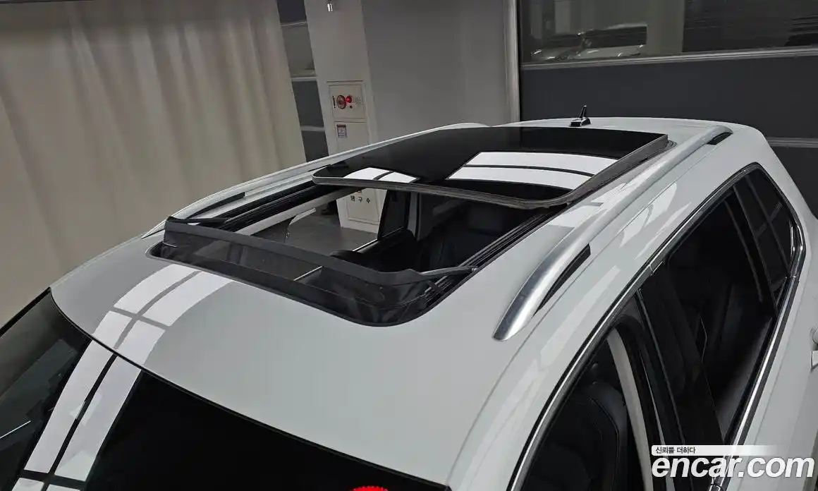 Volkswagen Tiguan 2023 2.0 Автомат в Москве № 199079, фото 13