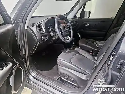 Jeep Renegade 2023 1.3 Автомат в Москве № 199446, миниатюра 10