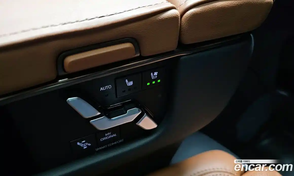 Toyota Alphard 2024 2.5 Автомат в Москве № 199528, фото 20