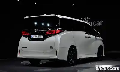 Toyota Alphard 2024 2.5 Автомат в Москве № 199528, миниатюра 5