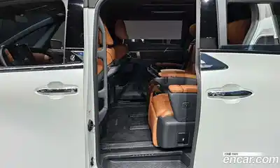 Toyota Alphard 2024 2.5 Автомат в Москве № 199528, миниатюра 7