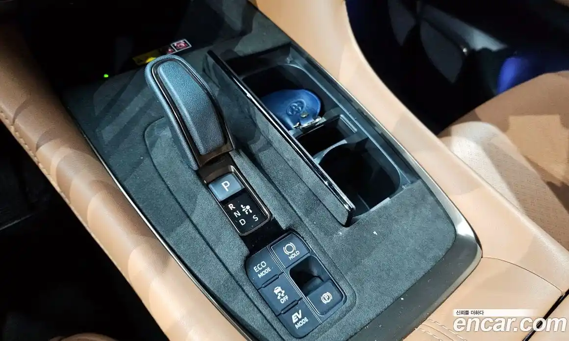 Toyota Alphard 2024 2.5 Автомат в Москве № 199528, фото 8