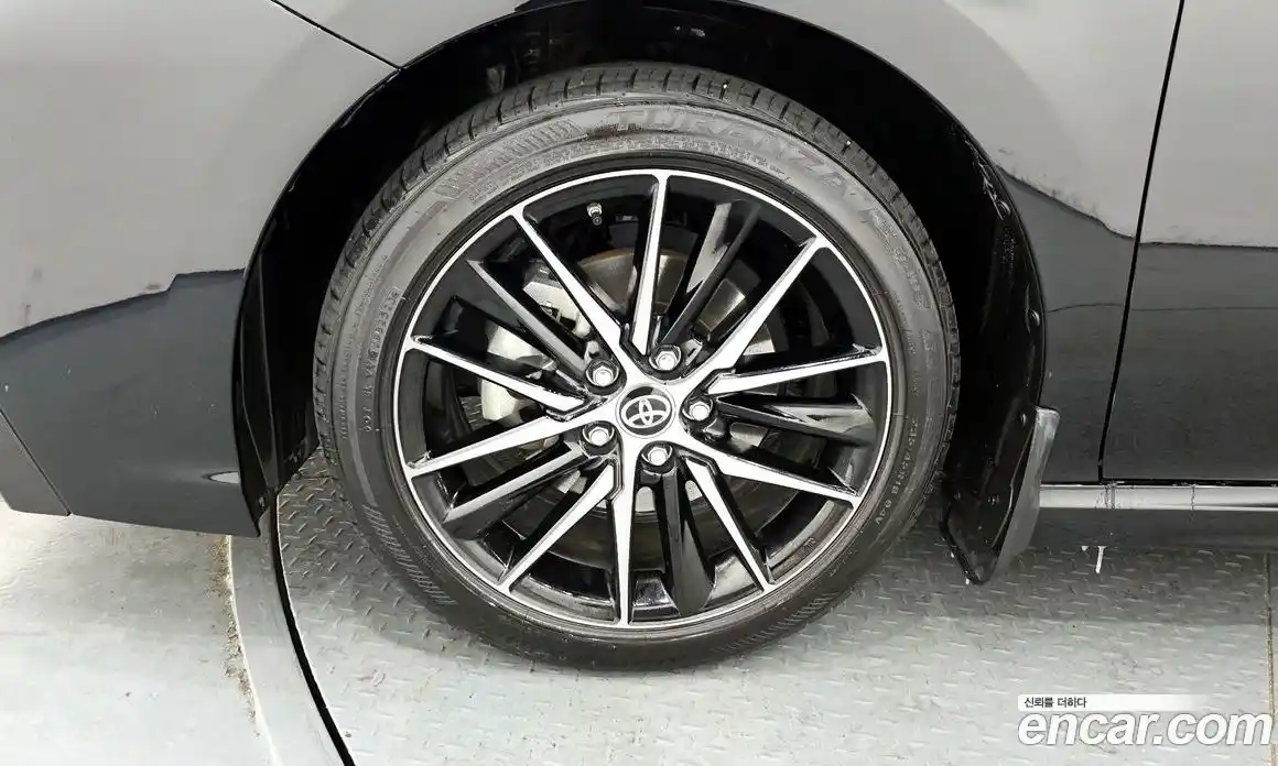 Toyota Camry 2023 2.5 Автомат в Москве № 199536, фото 19