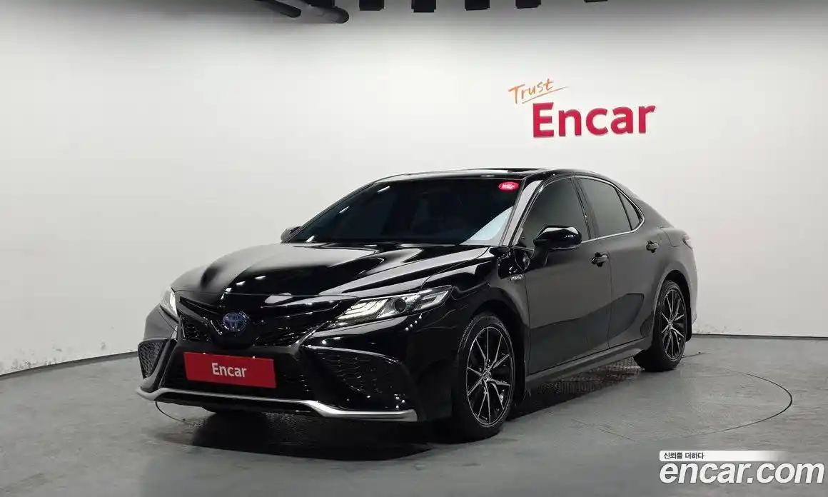 Toyota Camry 2023 2.5 Автомат в Москве № 199536, фото 3