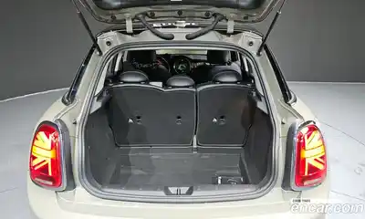 Mini Cooper 2019 1.5 Автомат в Москве № 200943, миниатюра 11