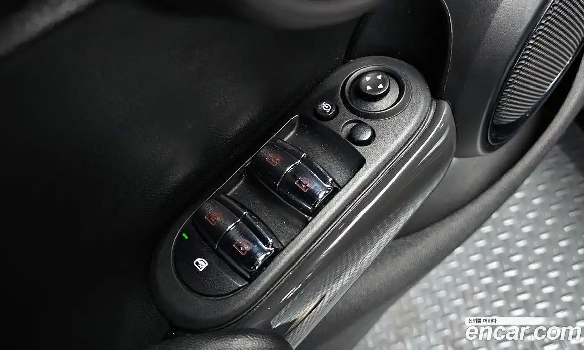 Mini Cooper 2019 1.5 Автомат в Москве № 200943, фото 12