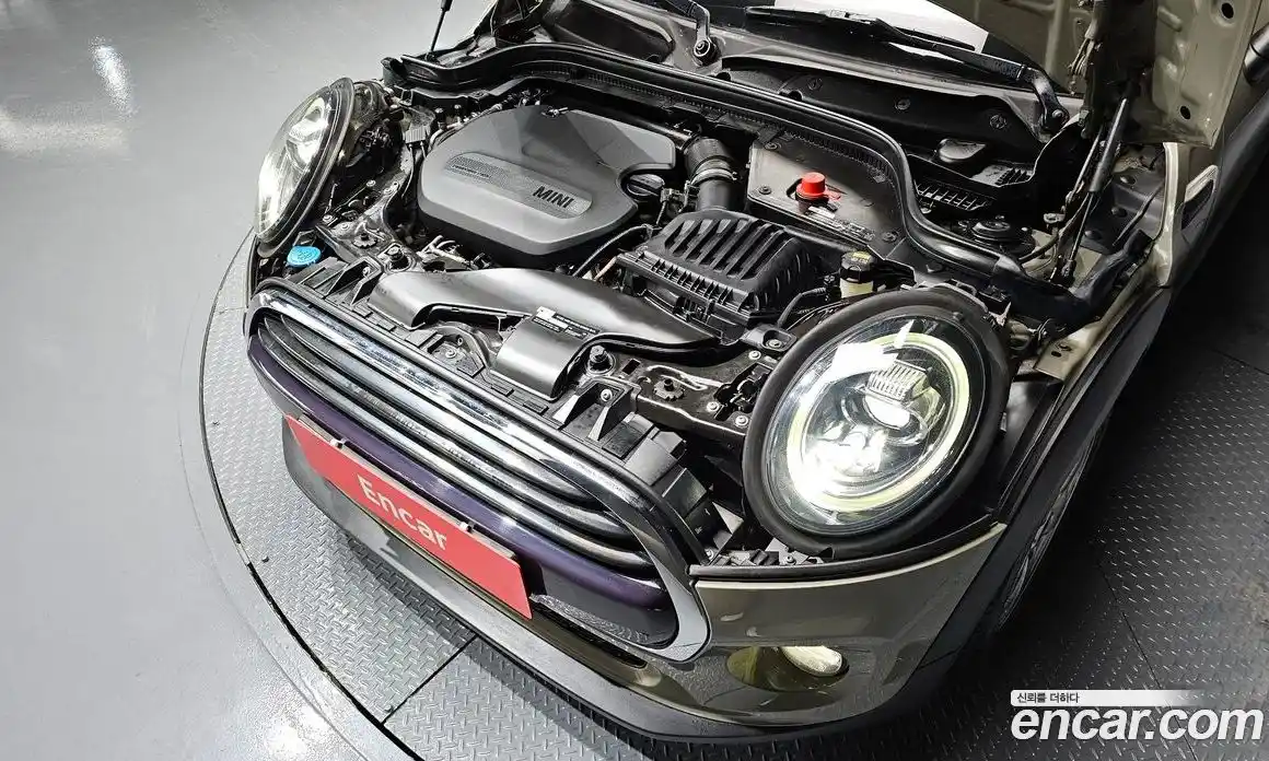 Mini Cooper 2019 1.5 Автомат в Москве № 200943, фото 4