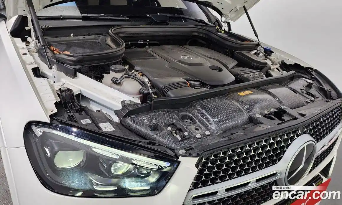 Mercedes-Benz GLE-Class 2023 3.0 Автомат в Москве № 204131, фото 12