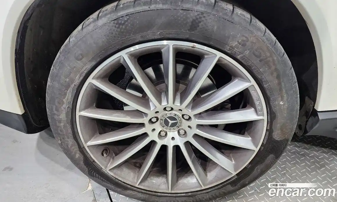 Mercedes-Benz GLE-Class 2023 3.0 Автомат в Москве № 204131, фото 14