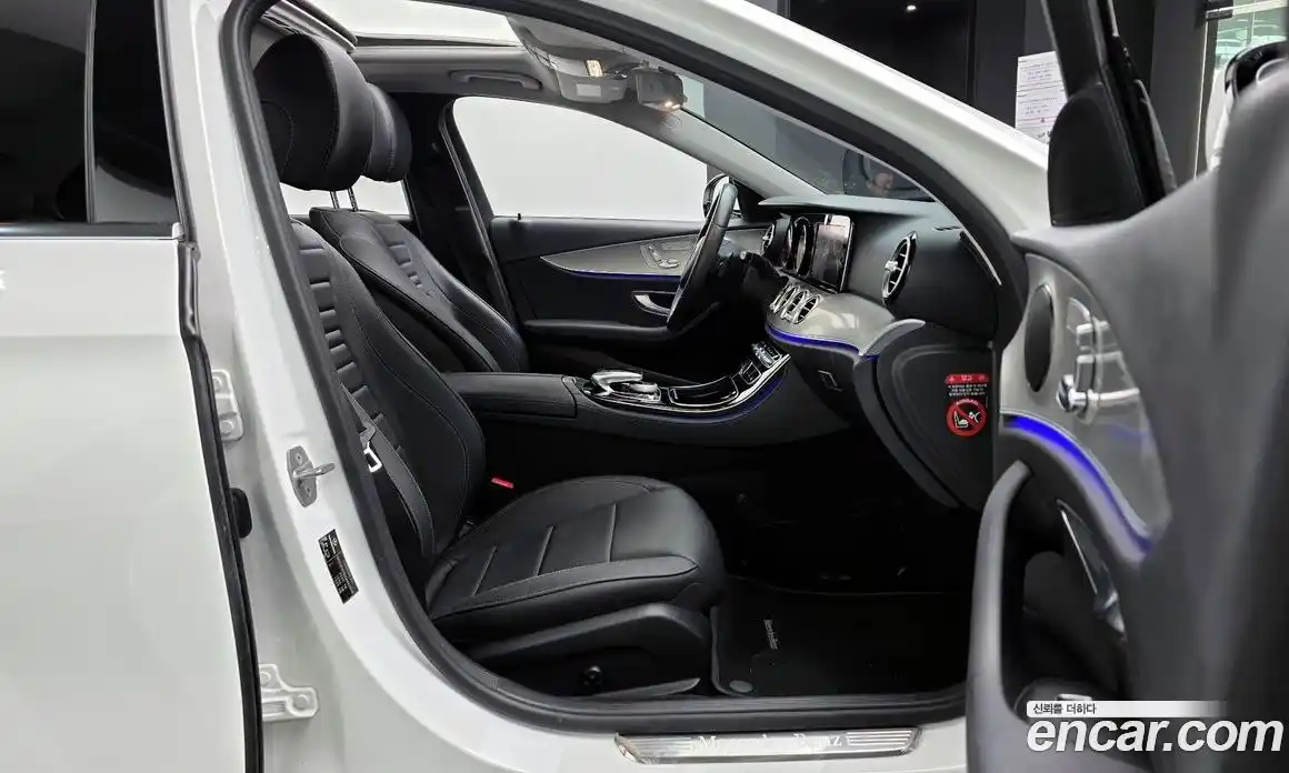 Mercedes-Benz E-Class 2018 2.0 Автомат в Москве № 207485, фото 15