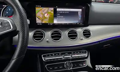 Mercedes-Benz E-Class 2018 2.0 Автомат в Москве № 207485, миниатюра 4