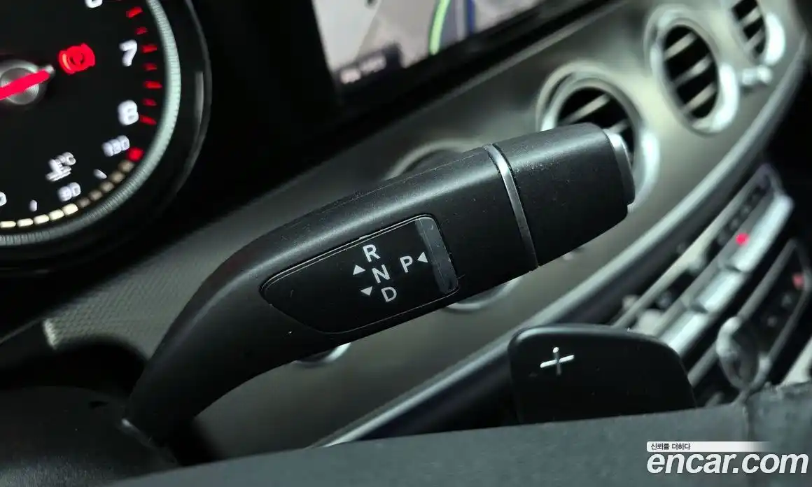 Mercedes-Benz E-Class 2018 2.0 Автомат в Москве № 207485, фото 9