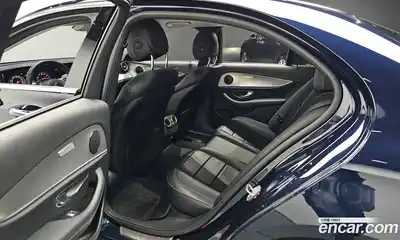 Mercedes-Benz E-Class 2018 2.0 Автомат в Москве № 208944, миниатюра 11