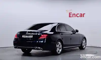 Mercedes-Benz E-Class 2018 2.0 Автомат в Москве № 208944, миниатюра 2