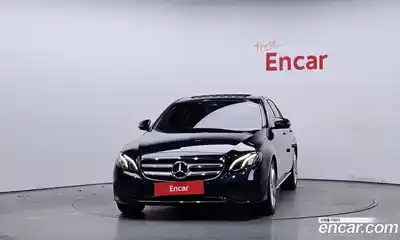 Mercedes-Benz E-Class 2018 2.0 Автомат в Москве № 208944, миниатюра 3