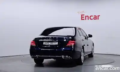 Mercedes-Benz E-Class 2018 2.0 Автомат в Москве № 208944, миниатюра 4