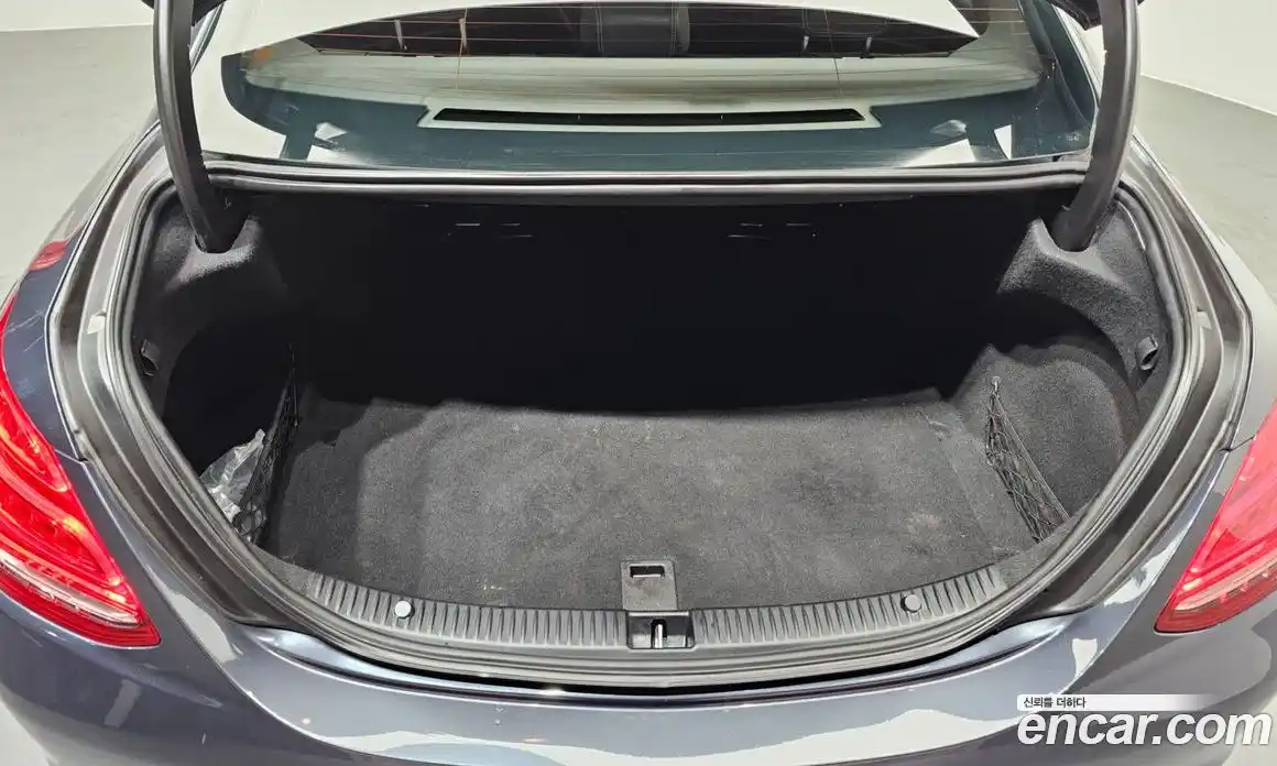 Mercedes-Benz C-Class 2016 2.0 Автомат в Москве № 211934, фото 20