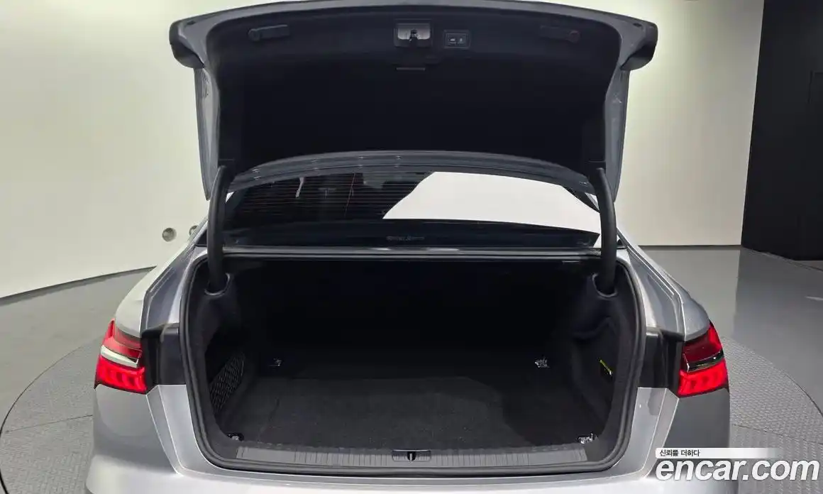 Audi A6 2022 2.0 Автомат в Москве № 212513, фото 16