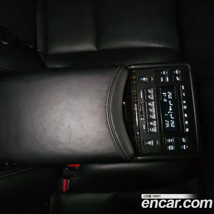 Lexus LS 2016 5.0 Вариатор в Москве № 214863, фото 18