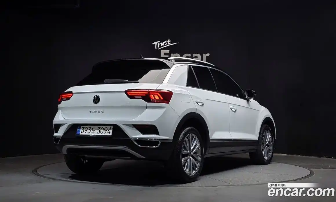 Volkswagen T-Roc 2022 2.0 Автомат в Москве № 214957, фото 4