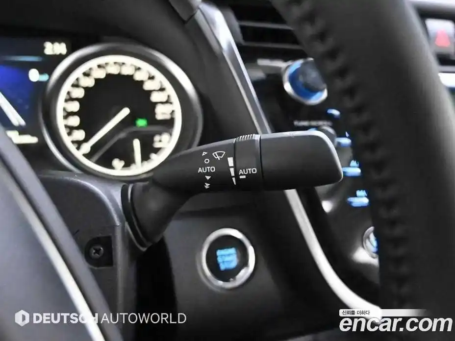 Toyota Camry 2019 2.5 Автомат в Москве № 215660, фото 20