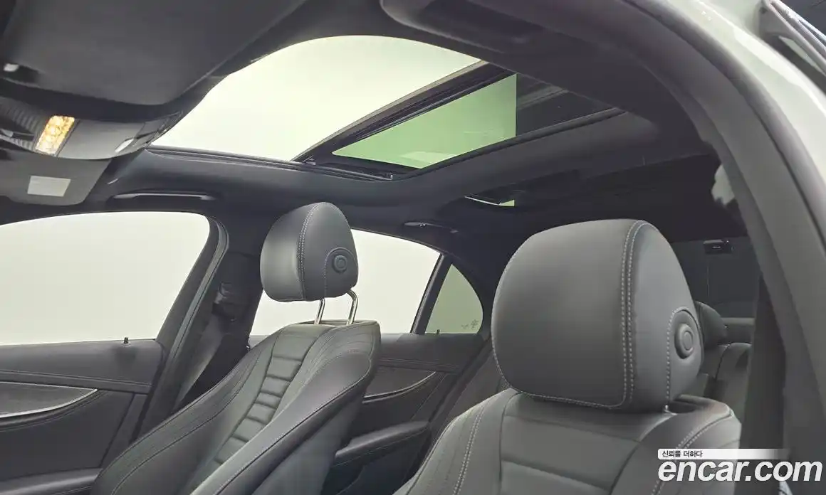 Mercedes-Benz E-Class 2021 2.0 Автомат в Москве № 221617, фото 13