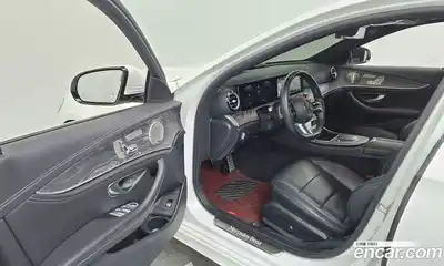 Mercedes-Benz E-Class 2021 2.0 Автомат в Москве № 221617, миниатюра 3