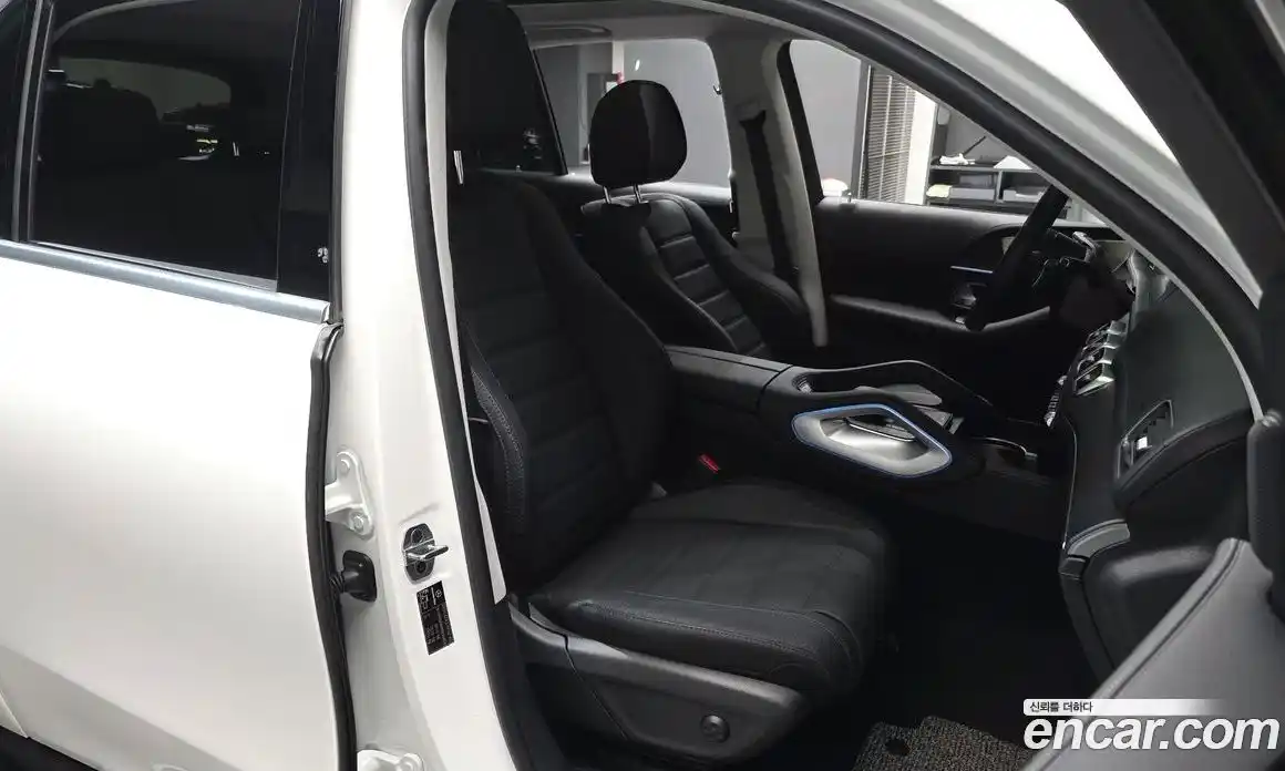 Mercedes-Benz GLE-Class 2024 3.0 Автомат в Москве № 222892, фото 11