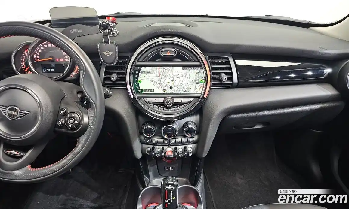 Mini Cooper 2020 2.0 Автомат в Москве № 223536, фото 3